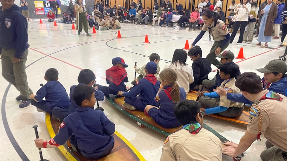 Plunger canoe racing