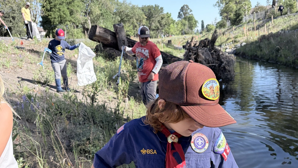 Pack 128 Sebastopol participate in Colgan Creek Clean-up & Creek to Coast Cleanup day.